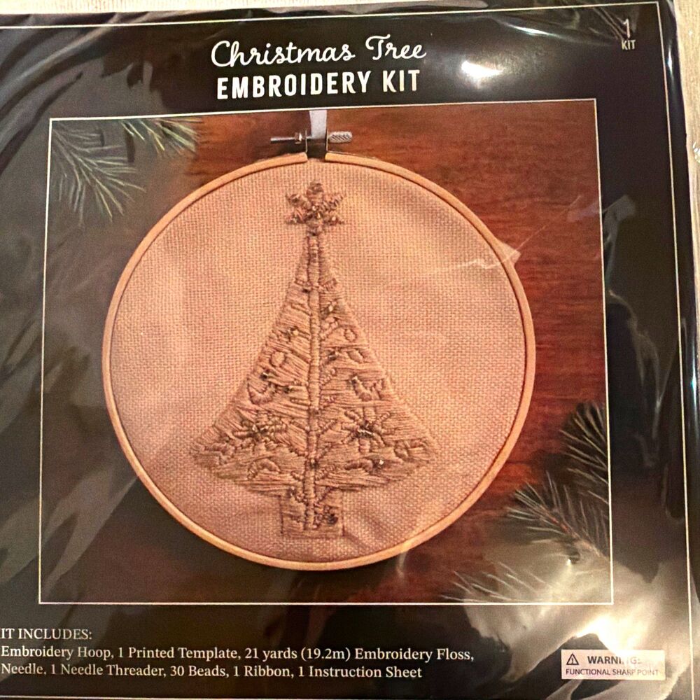 Christmas Tree Embroidery Kit Holiday w/ Hoop Template Floss Needle